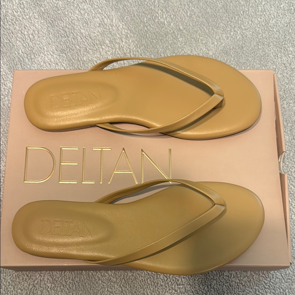 Caramel color Minimalist Sandals with sleek Design